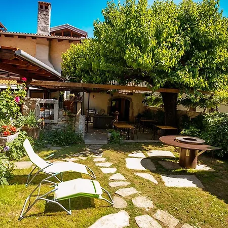 Toncevi Eco Estate 4* Branik