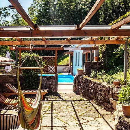 Toncevi Eco Estate 4*