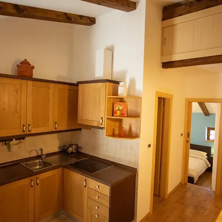 Gasthuis Toncevi Eco Estate 4*