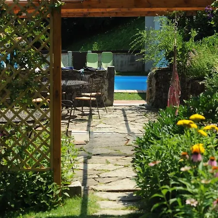 Toncevi Eco Estate 4* Branik