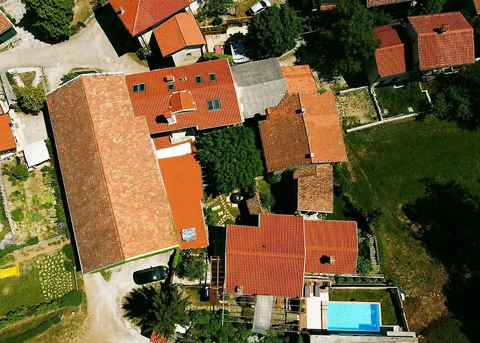 Toncevi Eco Estate Konukevi 4*