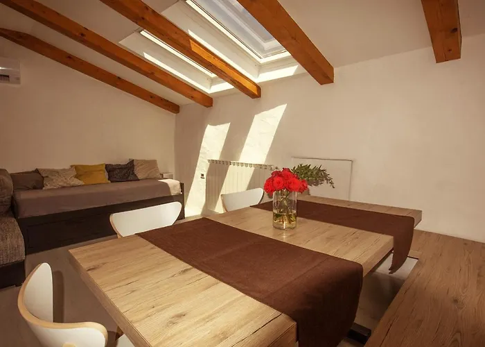 Konukevi Toncevi Eco Estate 4*