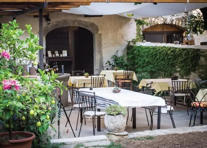 Toncevi Eco Estate Konukevi 4*