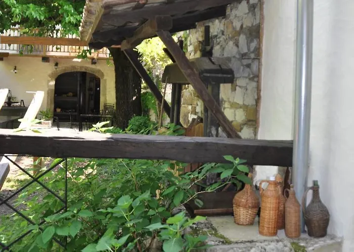 Toncevi Eco Estate Konukevi 4*